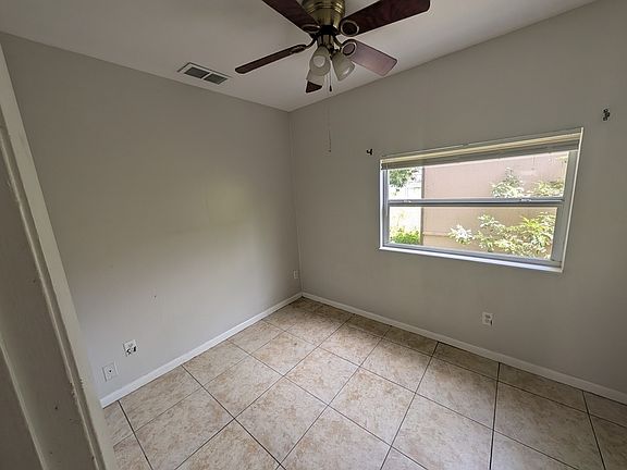 5th image of 663 Avenue J NW Unit 2