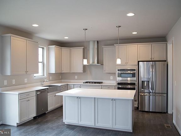2nd image of 12969 Griffin Cir