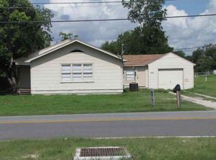 455 N John St, Bridge City, TX 77611