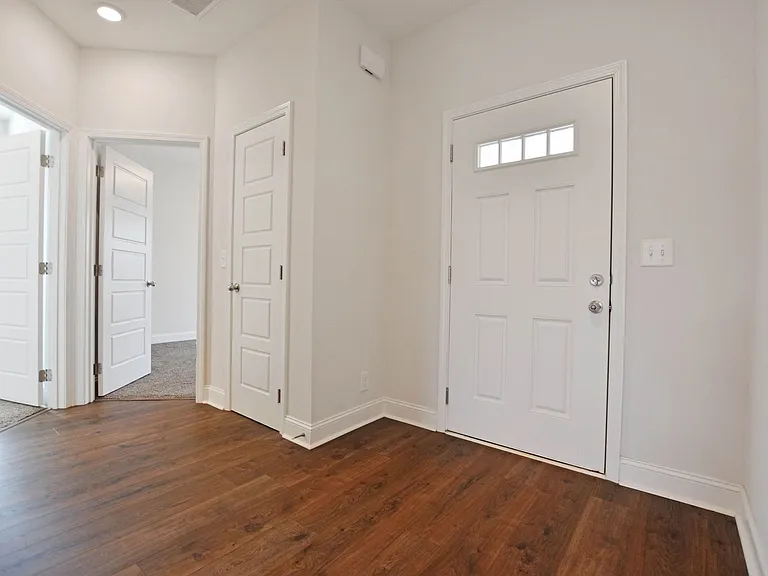 609 Wespanee Way — Photo 4