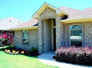 2518 Oasis Dr, Longview, TX 75601