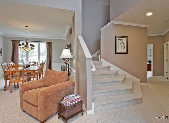 3rd image of 865 Deer Path Dr
