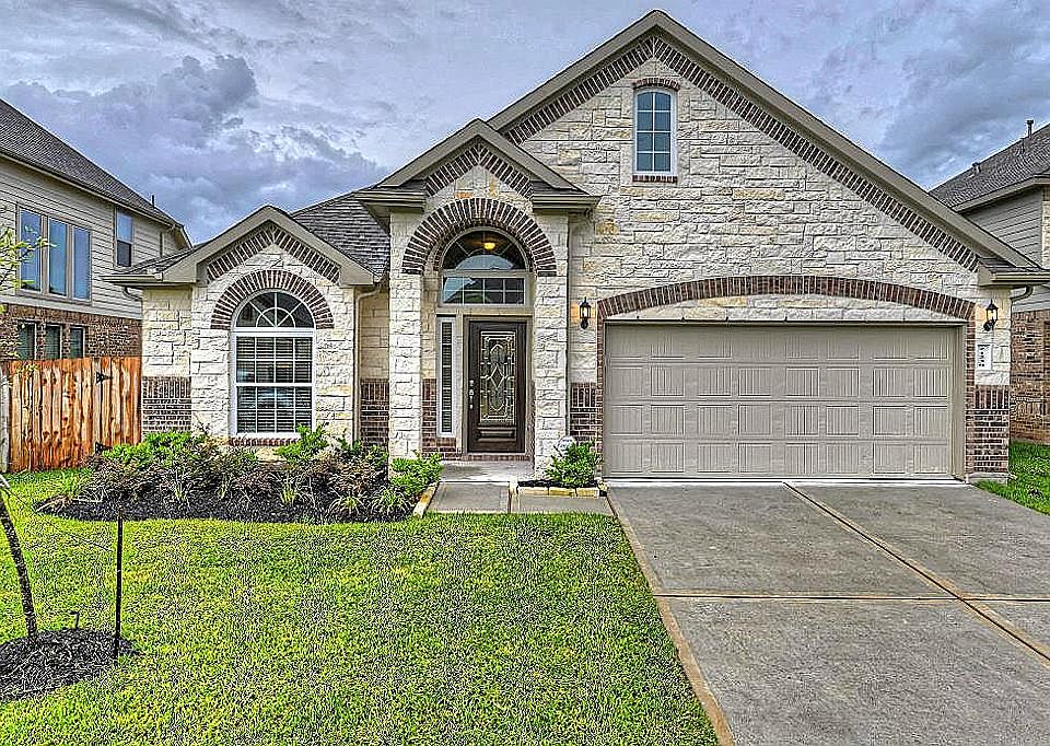 1st image of 21238 Lily Springs Dr