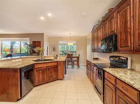 5th image of 839 Peach Ln