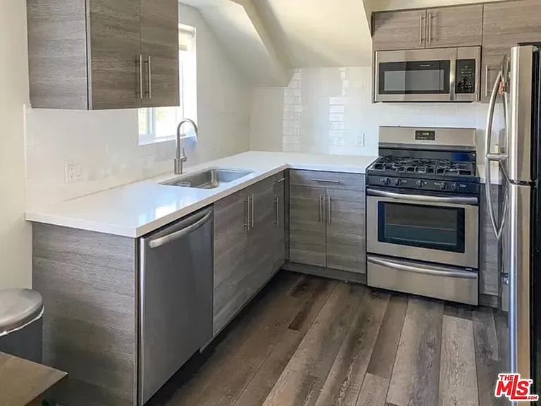 3667 Mentone Ave #1 — Photo 3