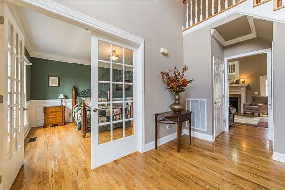 4th image of 1213 Sussex Dr