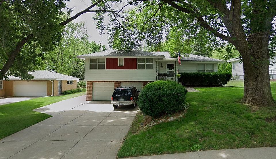 1st image of 762 N 74th Ave