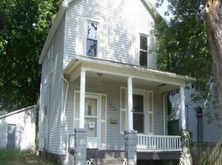 1227 N 4th St, Springfield, IL 62702