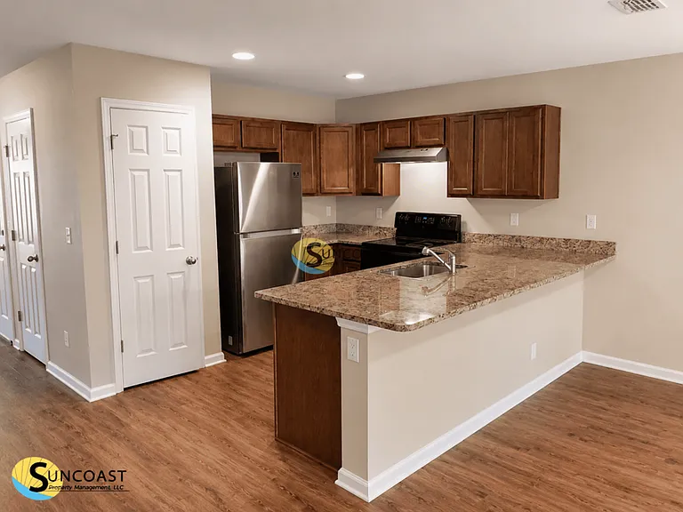 8406 Oden Ave — Photo 2
