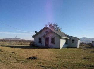 9805 W Corral Creek Rd, Benton City, WA 99320