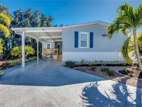 7020 Drum Dr, Saint James City, FL 33956