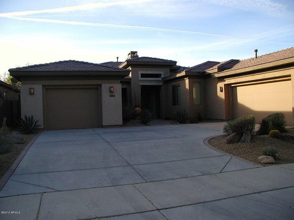 1st image of 2027 W White Pine Dr