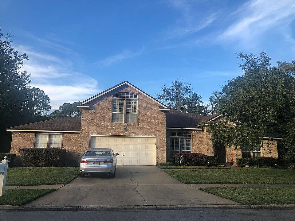 1st image of 10801 Fall Creek Dr W