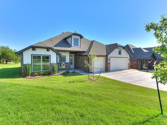 5th image of 2245 N Peyton Ct