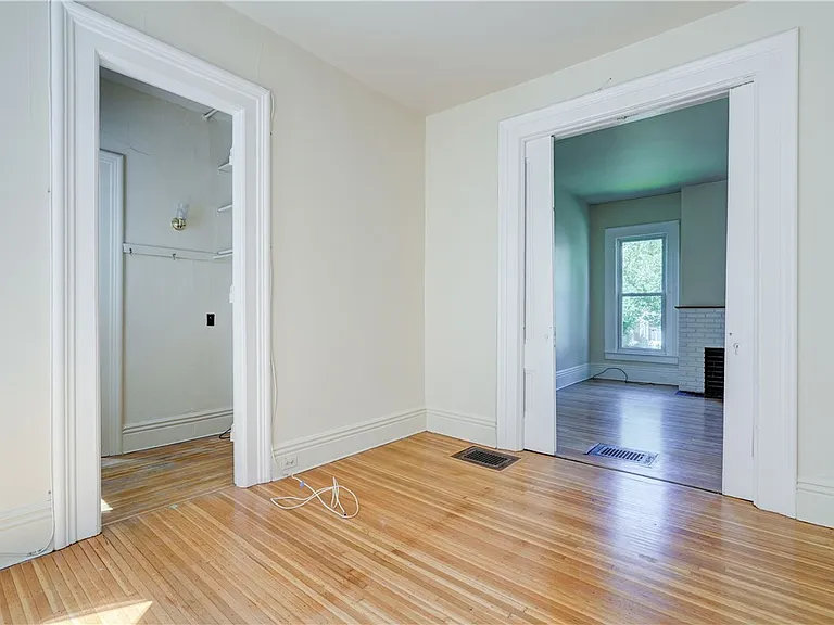 14 Vick Park #A — Photo 17