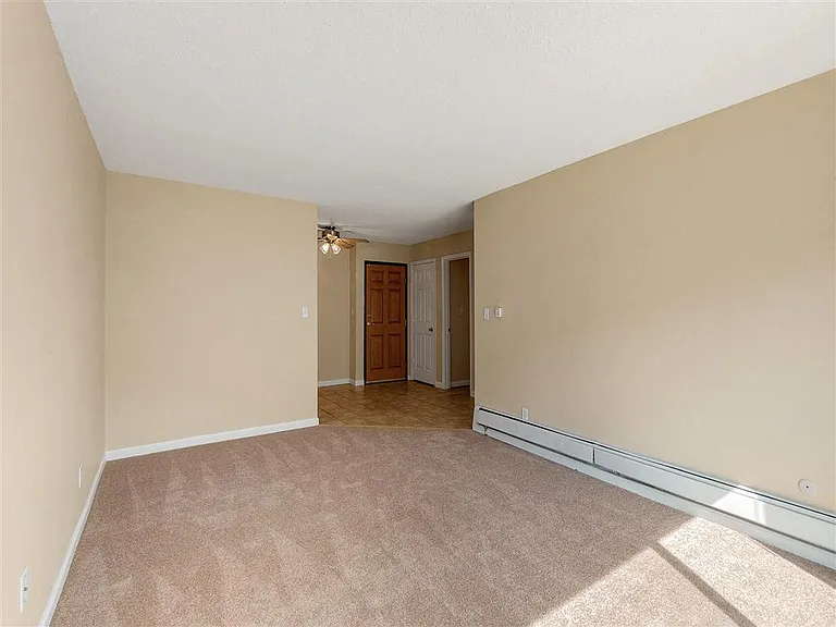 Oak Valley Apartments — Photo 39