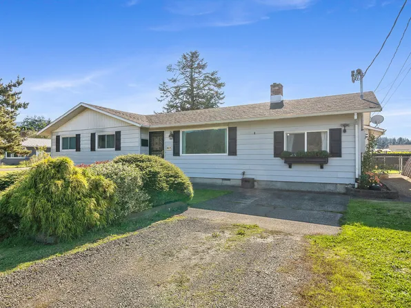 8675 Fairview Rd, Tillamook, OR 97141
