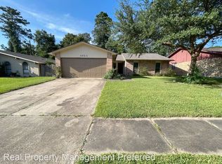 5823 Evening Shadows Ln, Spring, TX 77373