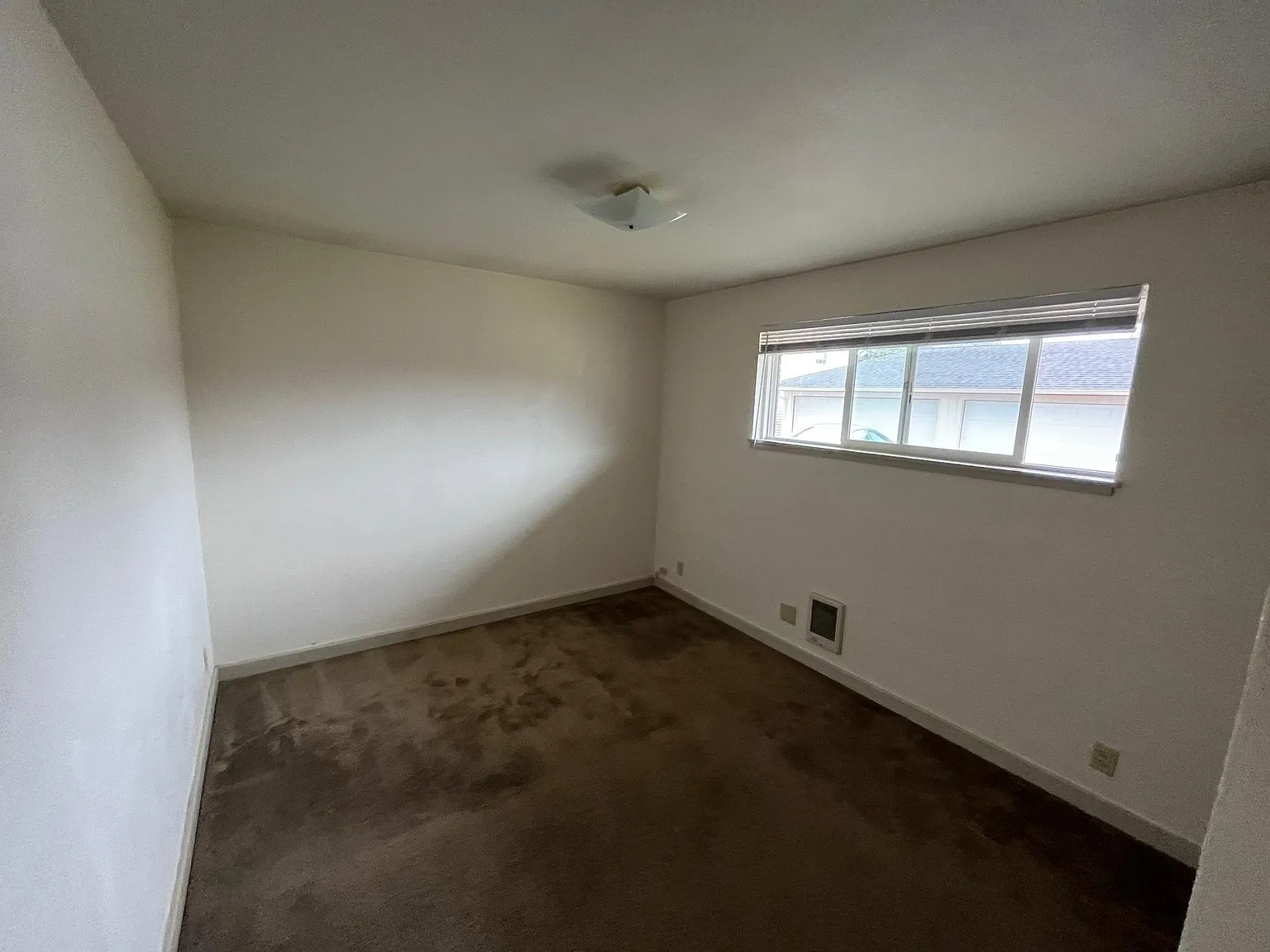 2 bed, 750 sqft, $1,750 — Photo 4