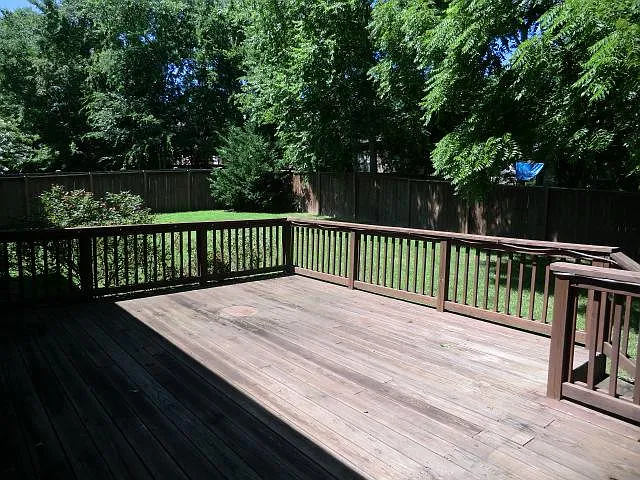 305 Sweetwater Ct — Photo 31