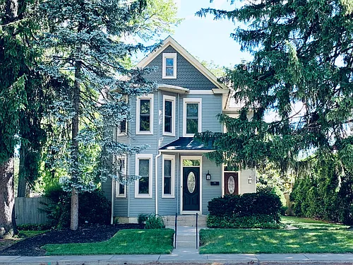 215 Main St Photo 1