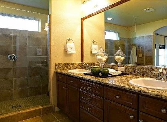 Versatillion~Master Bath