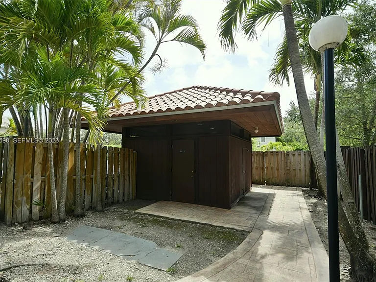 6884 N Kendall Dr #C401 — Photo 68