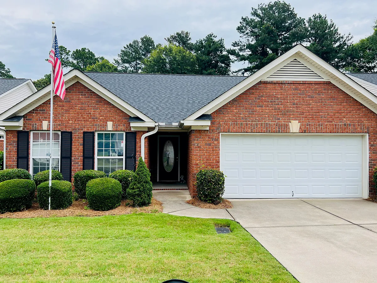 Photo 1 of 27 - 679 Kensington Ct SE - Aiken, SC Primary Photo - 679 Kensington Ct SE