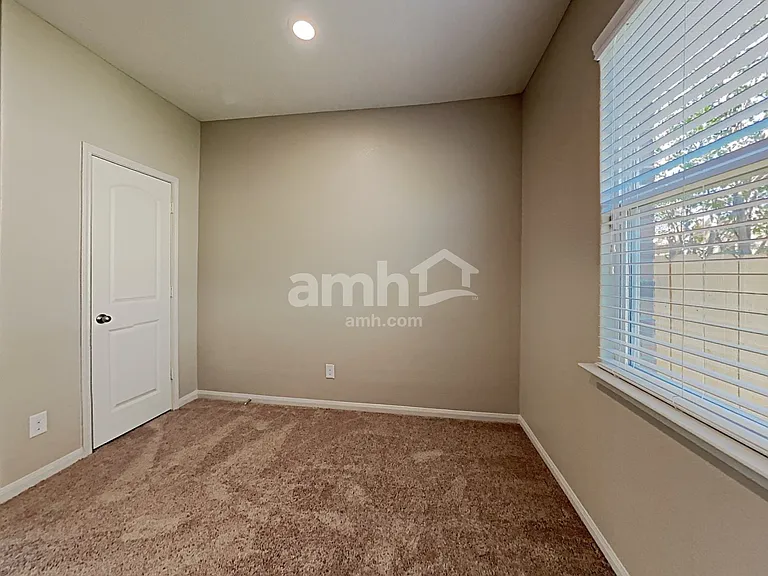 12887 Shoreline Dr — Photo 10