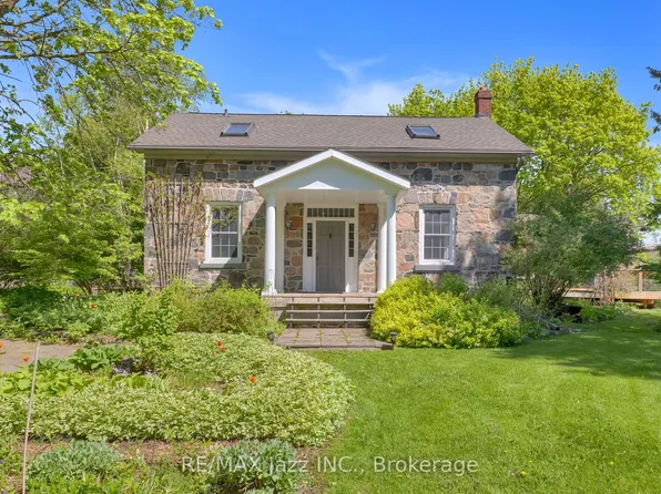 2402 Ganaraska Rd, Pt Hope, ON L0A 1B0
