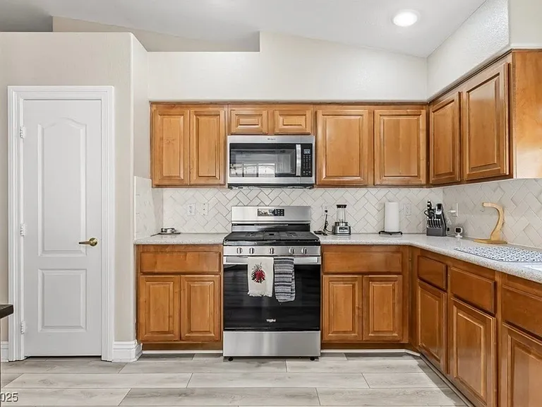 2843 China Cove St — Photo 10