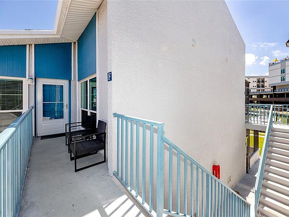 4th image of 159 Medallion Blvd APT F