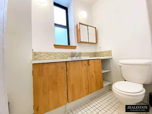 Rented by ZealEstate Group Inc | media 41