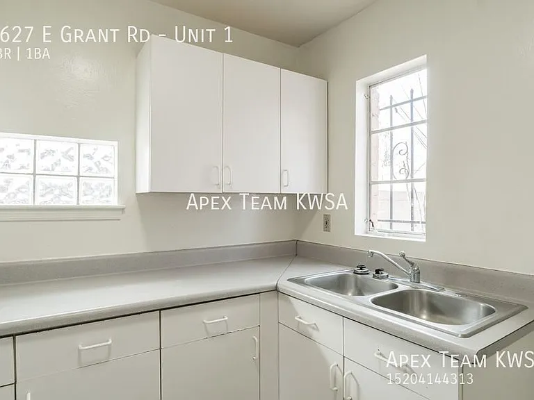 2627 E Grant Rd #1 — Photo 9