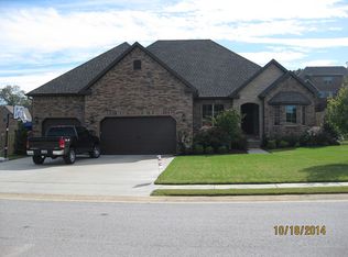 620 Chattin Cir, Bentonville, AR 72713