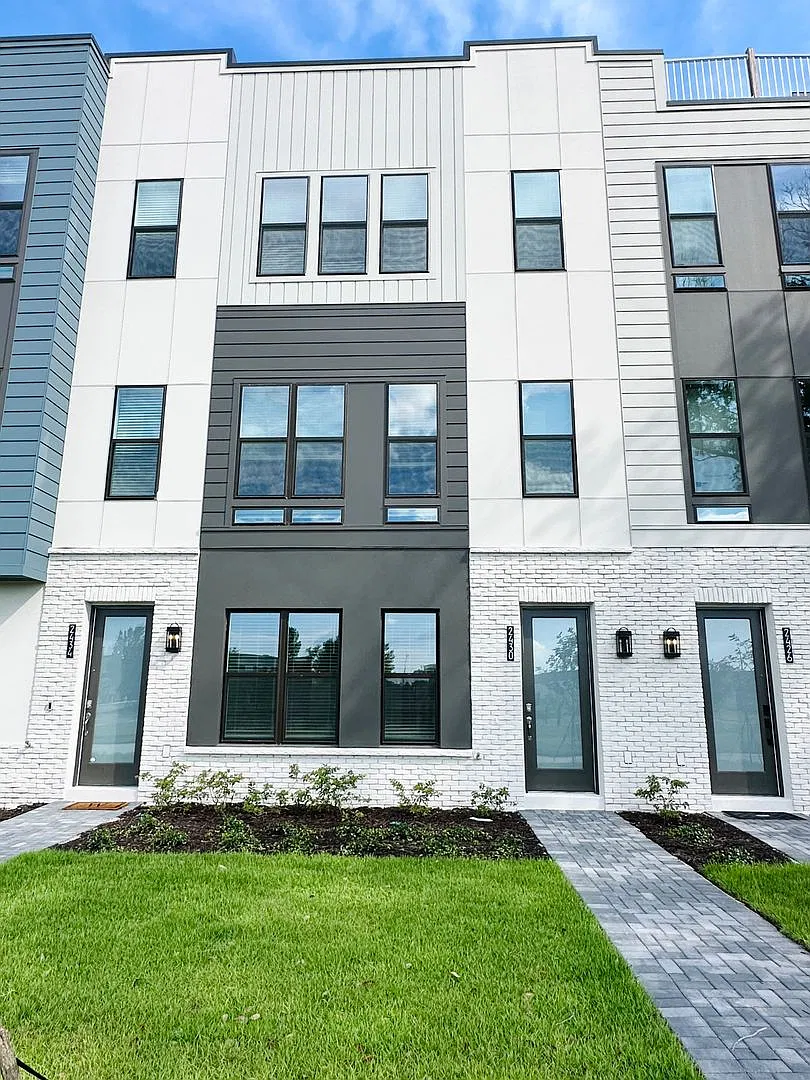 Luxury Townhome for rent — Photo 2