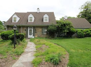 9400 Locust Hill Rd, Bethesda, MD 20814