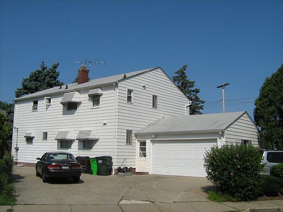 4th image of 20552 Lake Shore Blvd #Up
