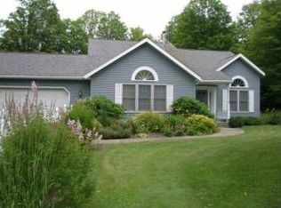 708 Canterbury Ln, Oneonta, NY 13820