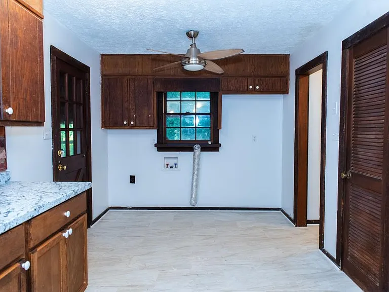 8288 Webb Rd — Photo 8