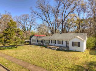 1180 Vaughn Rd, Memphis, TN 38122