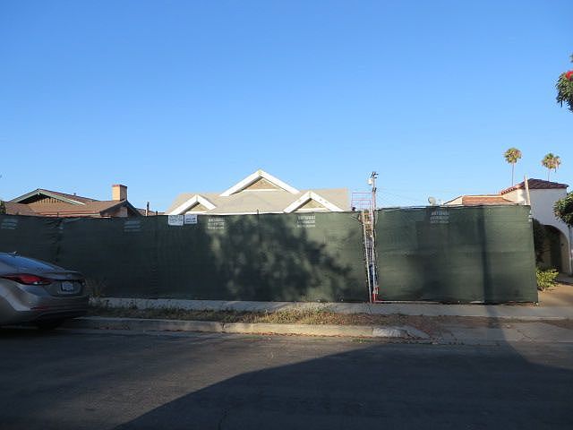 1st image of 5722 Hillcrest Dr