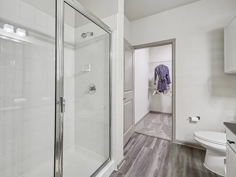 Vine + Vail Townhomes and Apartments — Photo 17