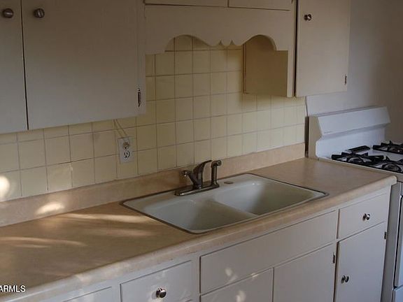 3rd image of 4330 N 15th Ave
