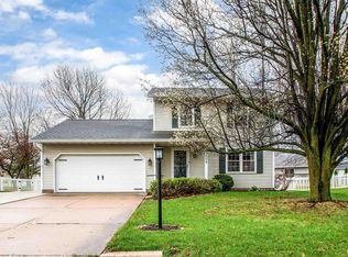 1604 Highview Rd, East Peoria, IL 61611