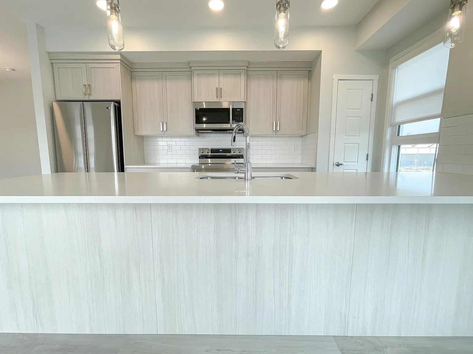 80 Carrington Plaza NW (Carrington Square) - Unit 212, Calgary - Unit 212 — Photo 2