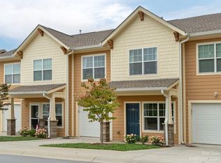 1114 Lynwood Forest Rd, Arden, NC 28704