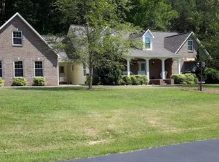 3945 Goshen Valley Rd, Rogersville, TN 37857