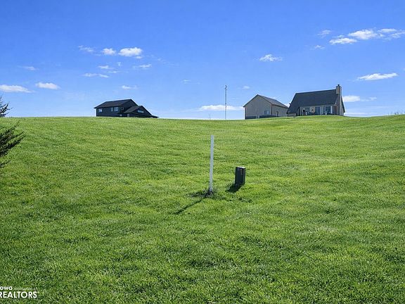 2nd image of 1116 Frontier Rd