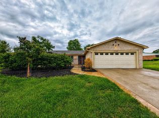 7244 Hollywood Dr, West Chester, OH 45069